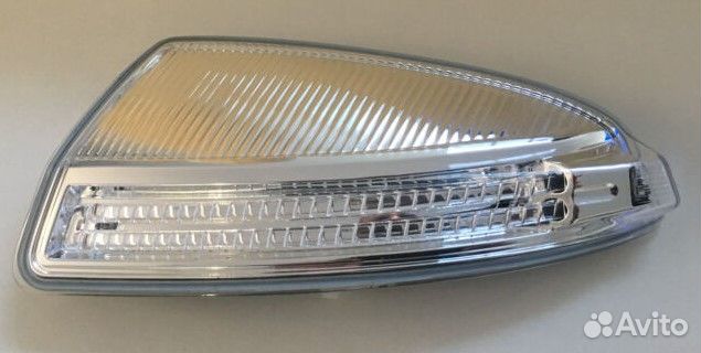 Повторитель Мерседес мл W164 оригинал новый