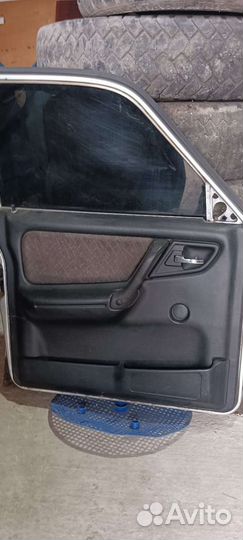 Двери на газ 31105, 3102