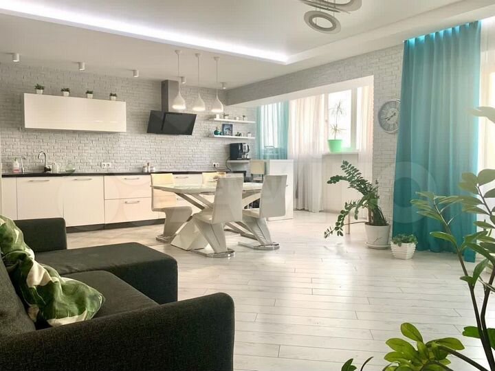 3-к. квартира, 120 м², 10/16 эт.