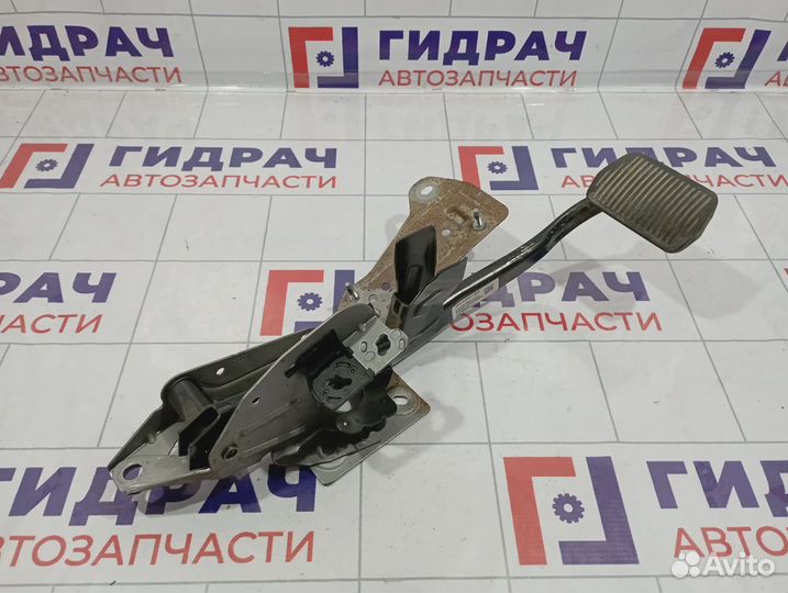 Педаль тормоза Ford Focus 2 1733138