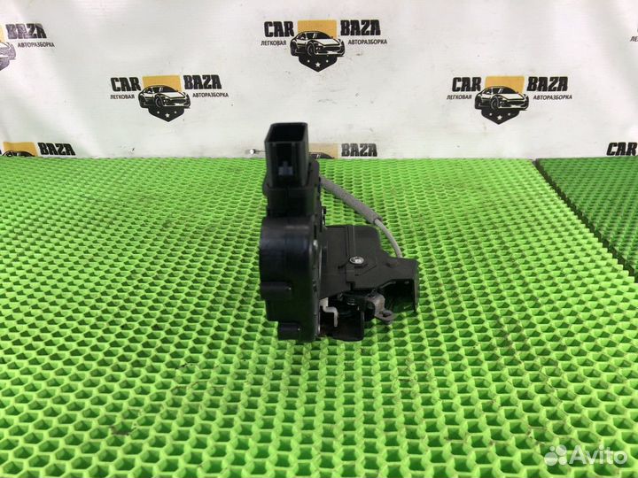 Замок двери передней левой L Volvo C30, Volvo XC60