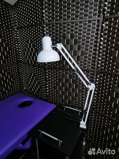 Лампа настольная для маникюра