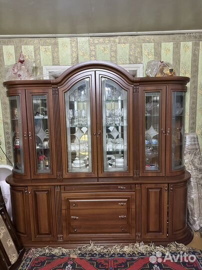 Буфеты и серванты