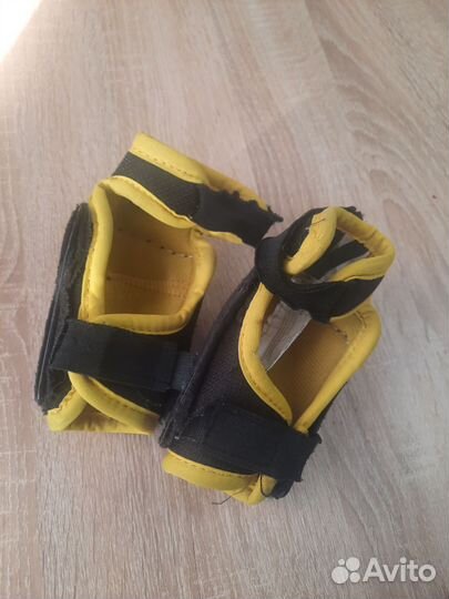 Налокотники хоккейные детские