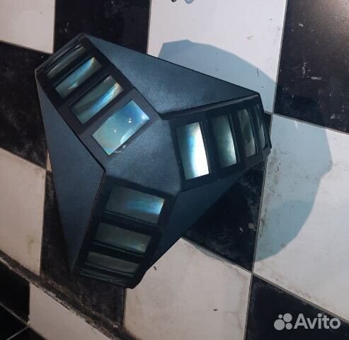 Дискотечный световой прибор