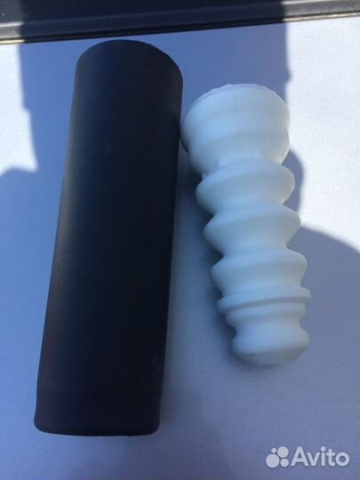 Пыльник и отбойник гольф 4