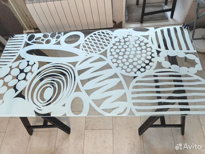 Стол кухонный письменный стеклянный IKEA большой