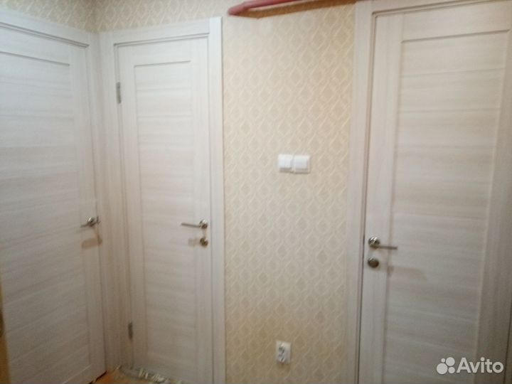 Установка межкомнатных дверей