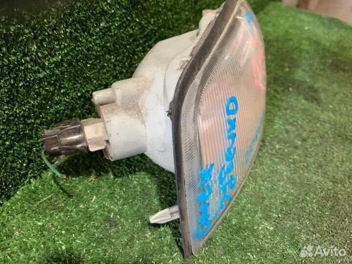 Габарит передний правый Mitsubishi Mirage CJ1A