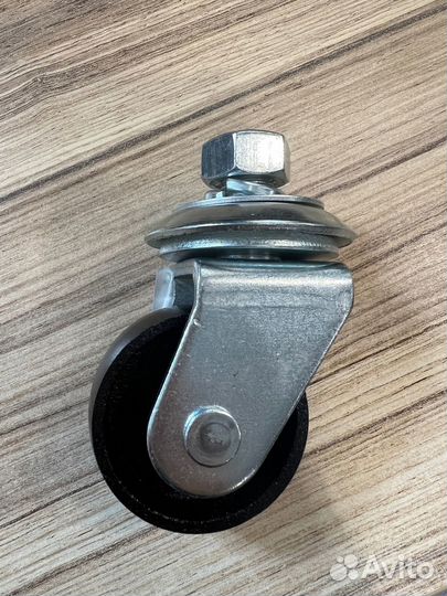 Поворотное колесо для домкрата