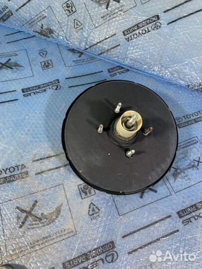 Усилитель тормозов вакуумный Toyota Hilux8 2015