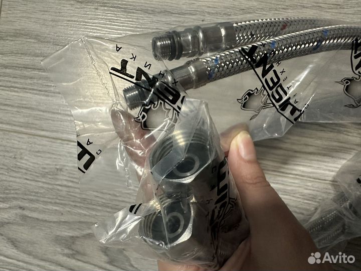 Шланги и подводка для кухни