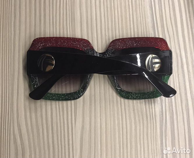 Солнцезащитные очки новые