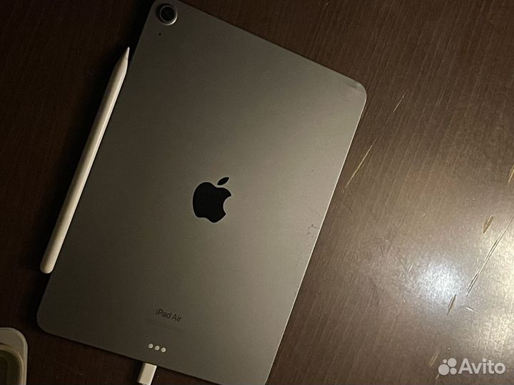 iPad Air 5th generation wi-fi 256 gb