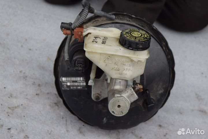 Вакуумный усилитель тормозов Volvo S80 2002