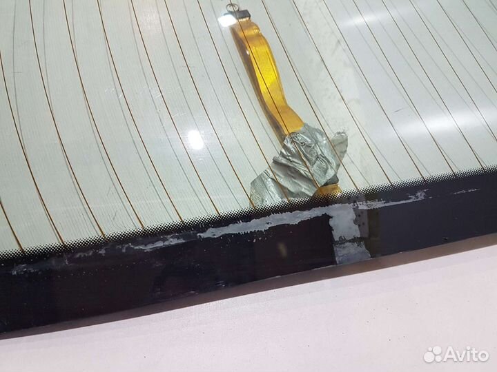 Стекло заднее двойное с дефектом ауди а8 audi s8