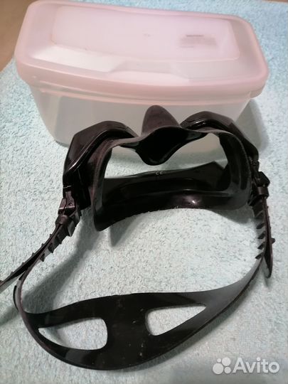 Маска для подводного плавания с трубкой