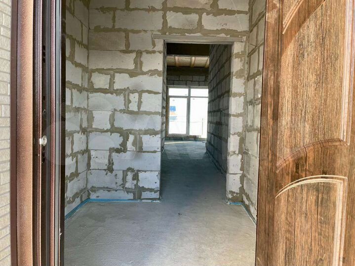 Дом 176,9 м² на участке 9 сот.