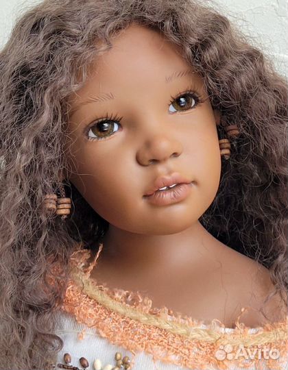 Коллекционная кукла Zawieruszynski Camryn