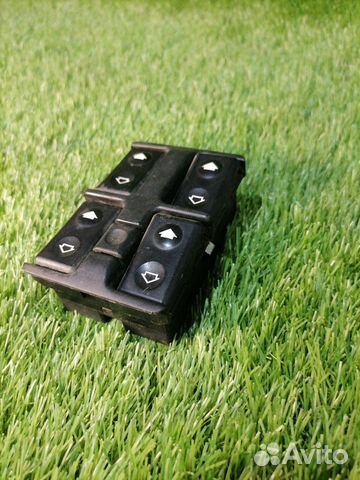 Кнопка стеклоподъемника Bmw E34 седан 2.5 1994