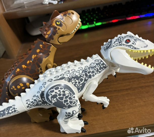 Лего фигурки Диназавров