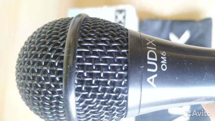 Audix OM6 вокальный динамический микрофон