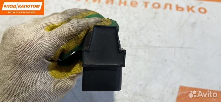 Катушка зажигания Volkswagen Passat B7 2011