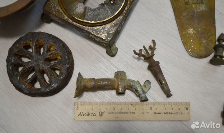 Запчасти для старинного самовара. Две детали с нап