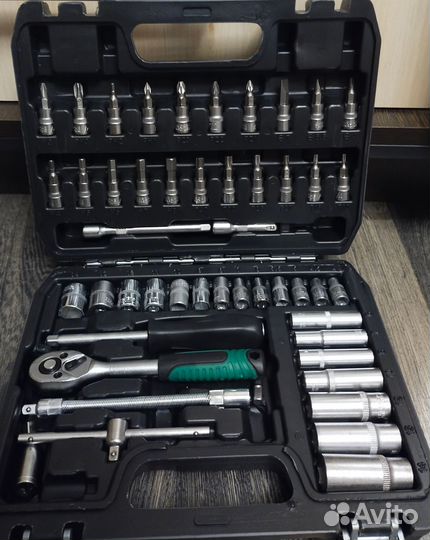 Набор инструментов для авто новый