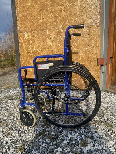 Кресло коляска для инвалидов
