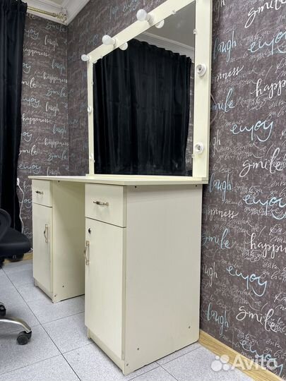 Трильяж с зеркалом