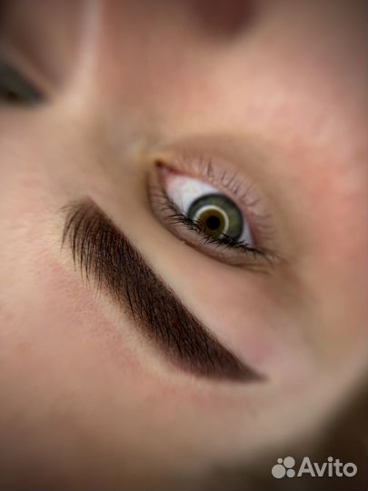 Перманентный макияж бровей губ и век татуаж