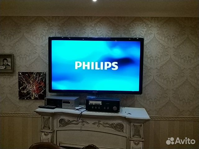 Телевизор 52 см. Philips 52. Телевизор 52 дюйма. Телевизор 52 дюйма настенный. Телевизор 52 дюймов 1423,5.