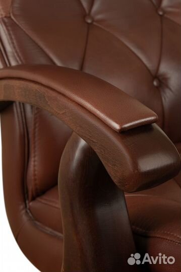 Офисное кресло Классик коричневый натуральная кожа