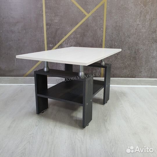 Журнальный столик 