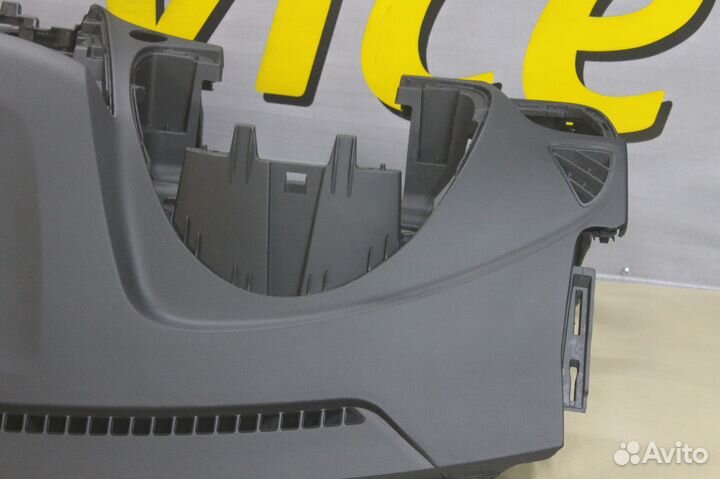 Торпедо Hyundai Solaris панель приборов