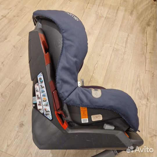Автомобильное кресло Britax Romer Safefix Plus