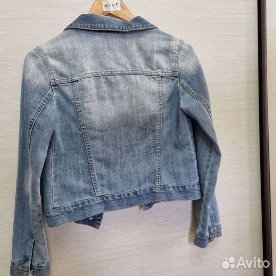 Джинсовая куртка женская
