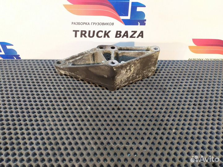 Кронштейн патрубка интеркулера Daf XF105