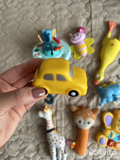 Развивающие игрушки пакетом