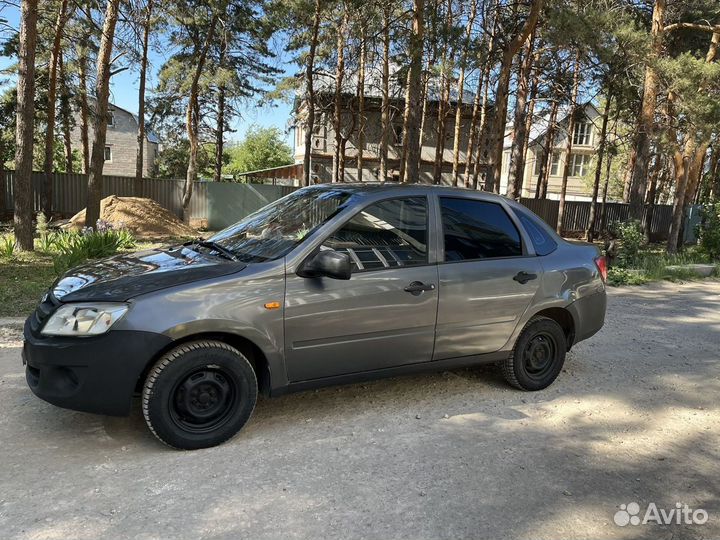 LADA Granta 1.6 МТ, 2013, 175 000 км