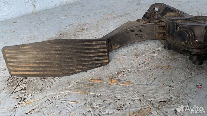 Электронная педаль газа Chevrolet Cruze 13252702