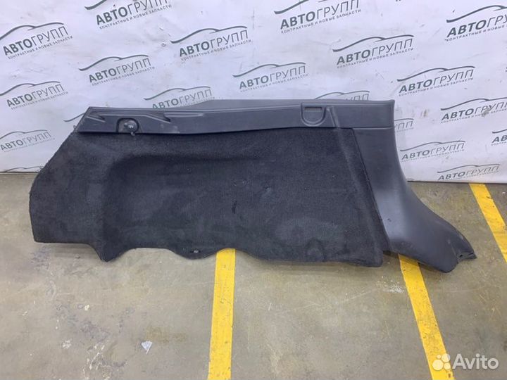 Обшивка багажника левая Land Rover Range Rover