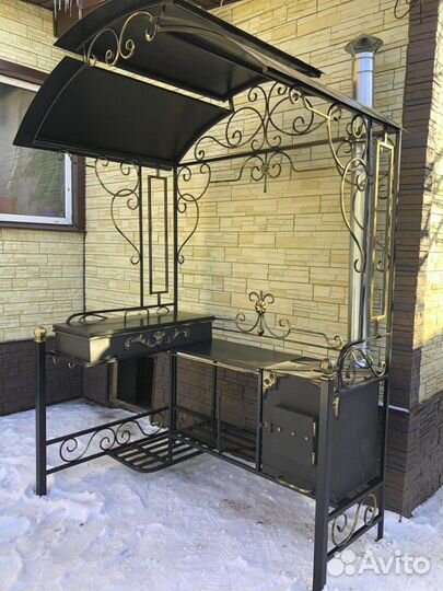 Мангал кованый с крышей