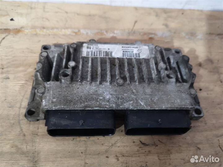 Блок управления АКПП Рено Меган 2 Сценик2