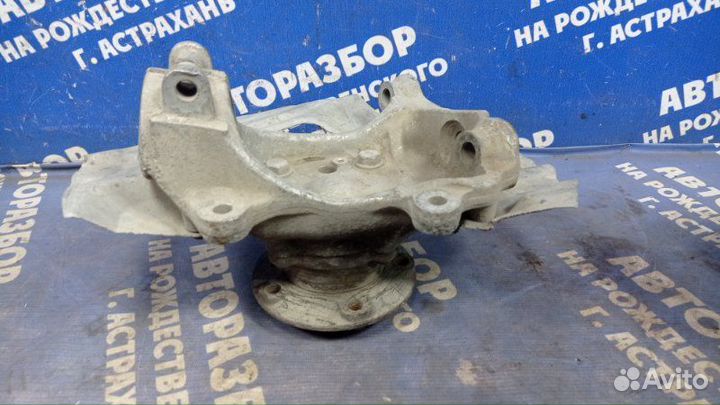 Передний левый поворотный кулак Bmw E65 седан