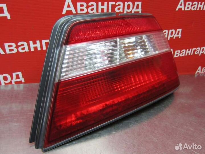 Фонарь правый Nissan Bluebird U14 2001