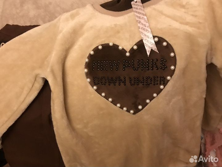 Костюм (кофта и джинсы) на девочку 12 лет