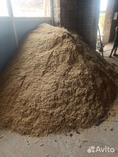 Опилки в мешках