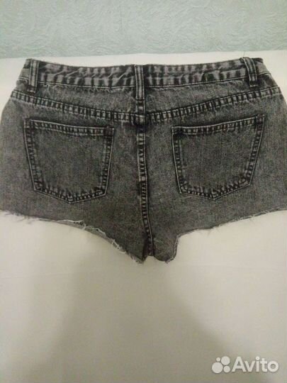 Джинсовые шорты